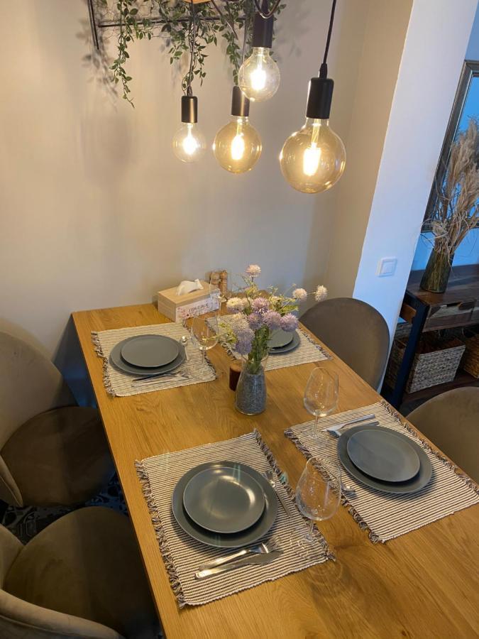 Sarah Home Хунедоара Екстериор снимка